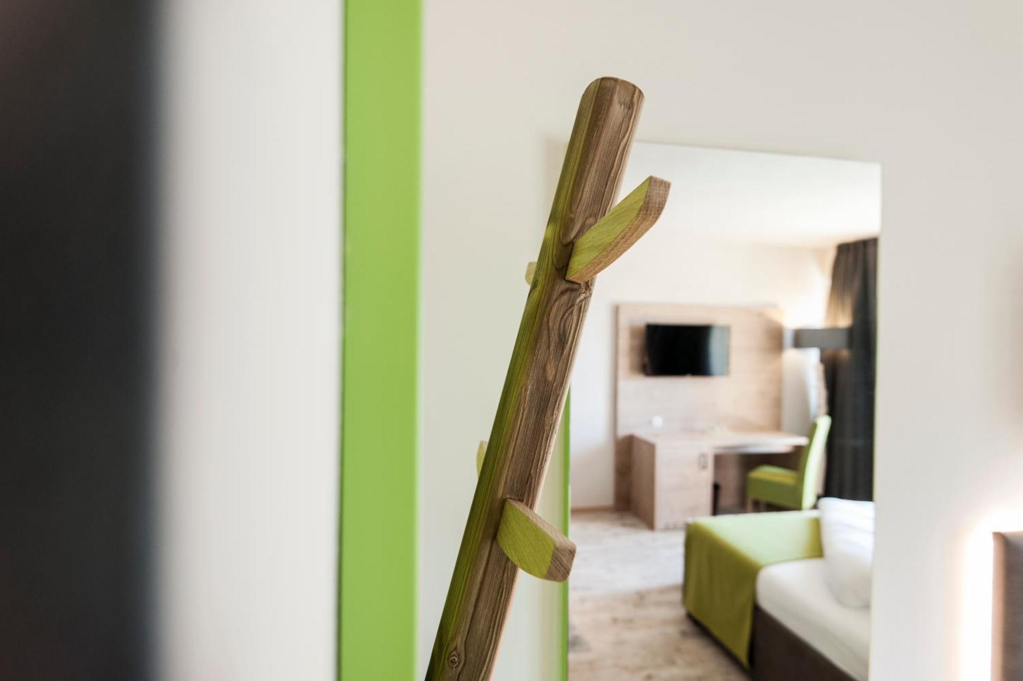 לאנה Hotel Pfeiss מראה חיצוני תמונה